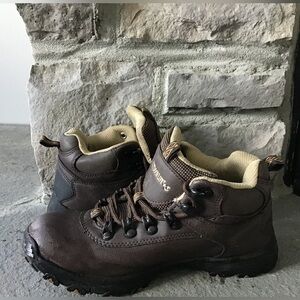 Outdoor Life Hiking Boots Boys Size 4